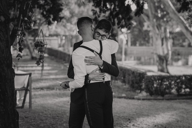 6 respostas para a pergunta: O que é um casamento alternativo?
