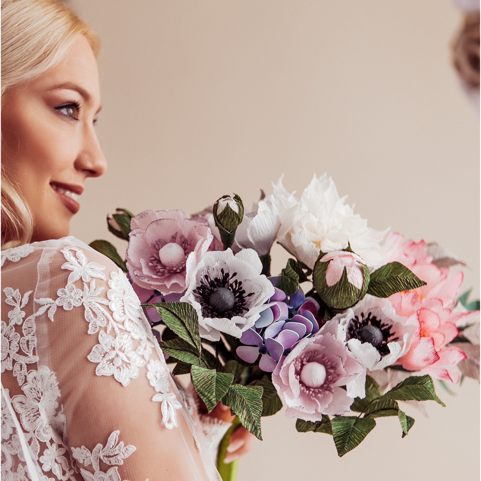 Flores de papel em White Wedding Weekend Flores de papel em White Wedding Weekend